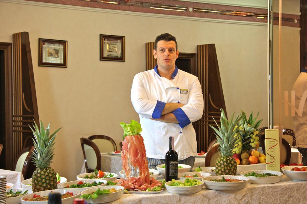 Hotel Vienna Ostenda E Ristorante Il Danubio Rimini Exterior foto